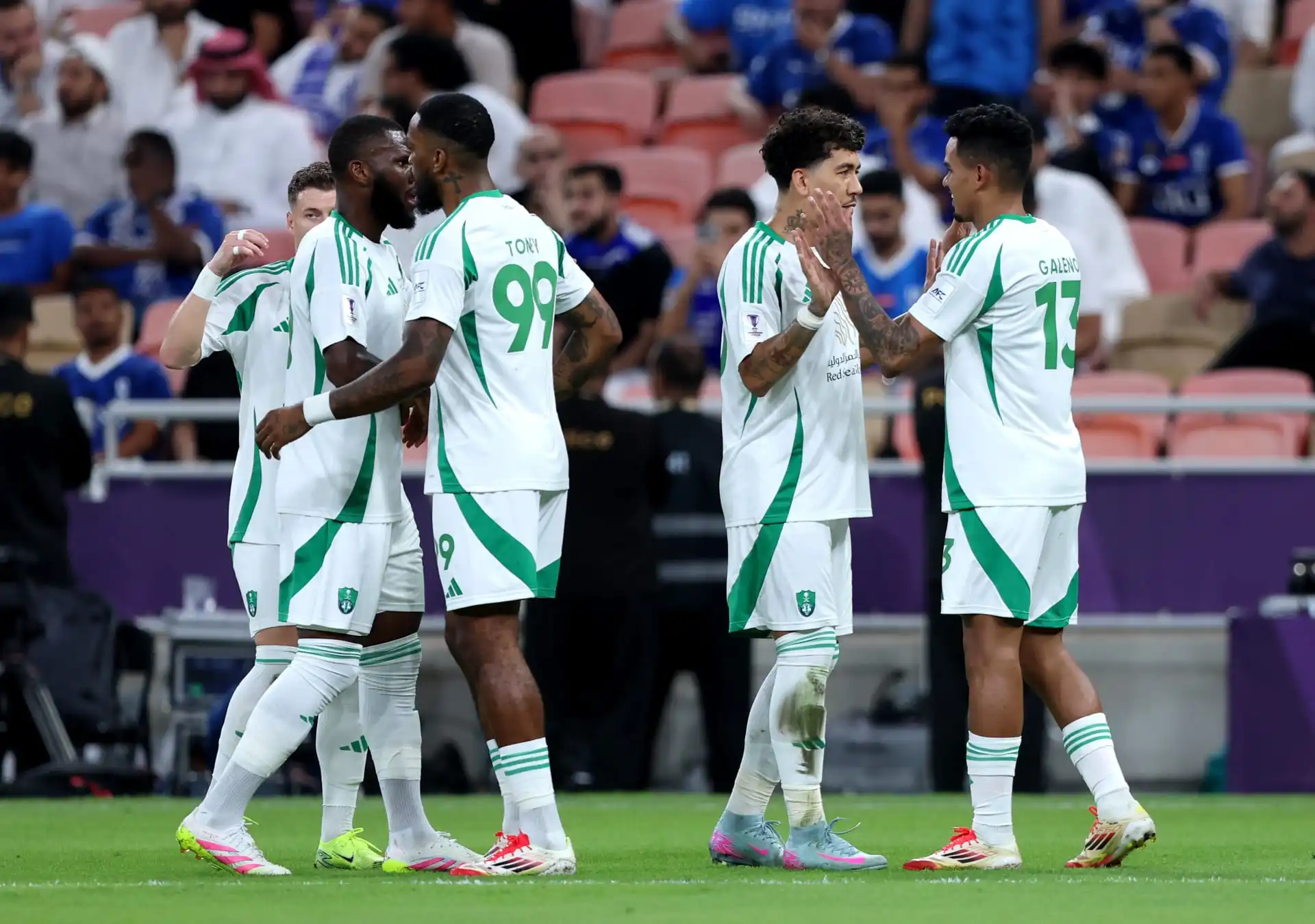 الأهلي السعودي يكافئ لاعبيه بمليون ريال بعد التتويج التاريخي بدوري أبطال آسيا