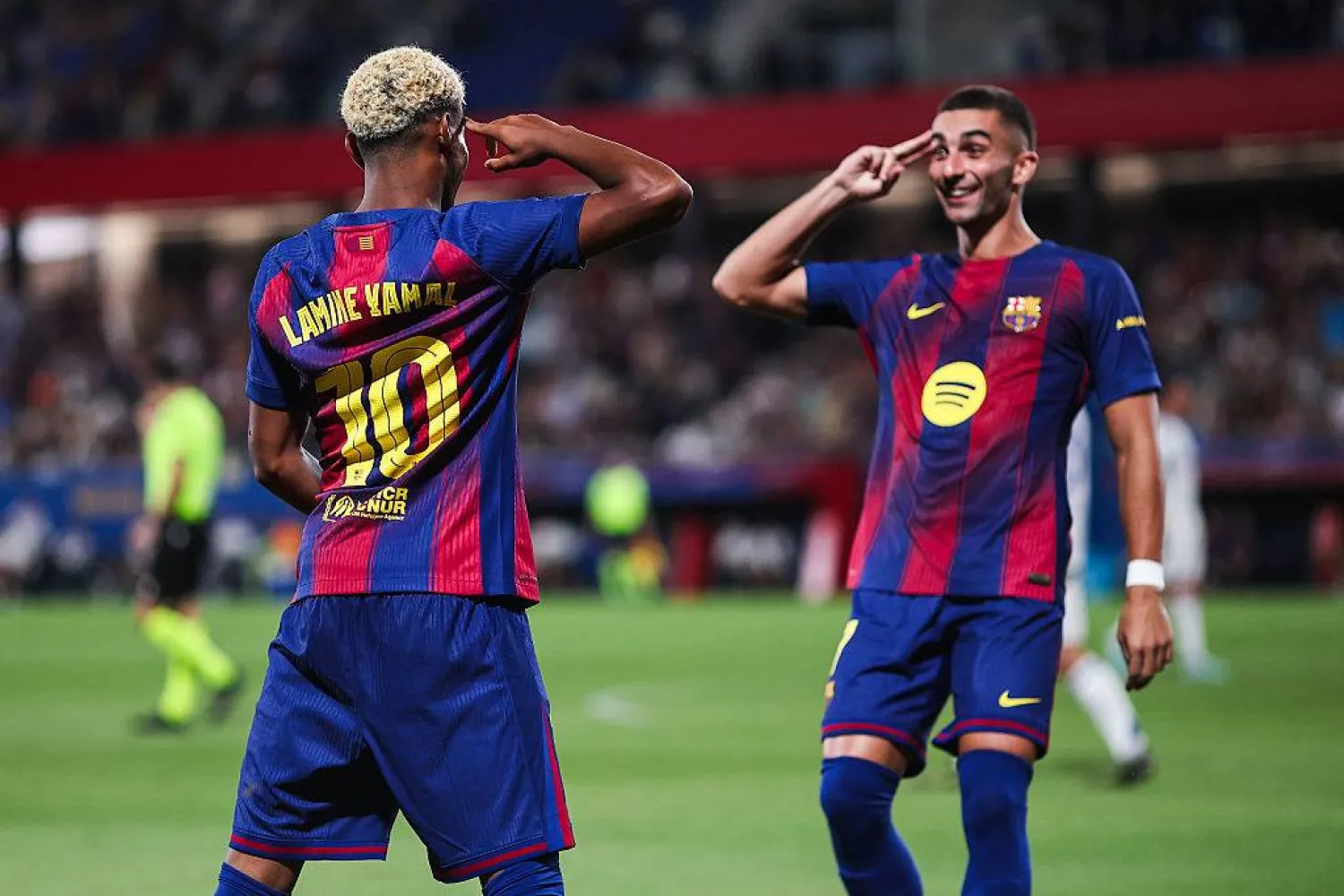 فيان توريس يؤكد ولاءه لبرشلونة ويرفض عرض النصر السعودي