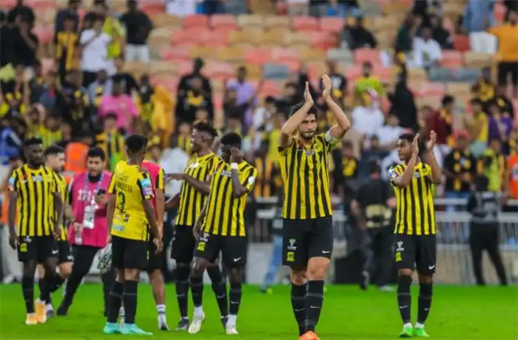 الاتحاد يحقق فوزًا صعبًا على الاتفاق 3-2 ويحافظ على صدارة الدوري السعودي