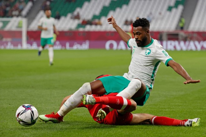 اللحظات الحاسمة لمهند الشنقيطي.. فحص طبي يحدد مشاركته أمام البحرين