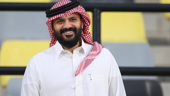 الحائلي يعلن منح لاعبي الاتحاد مكافأة مالية بعد تتويجهم بلقب الدوري