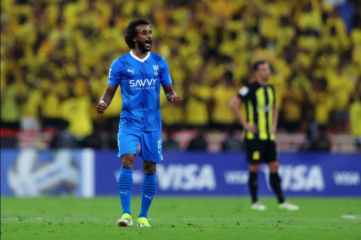 ياسر الشهراني يعود إلى القادسية بعد مسيرة ناجحة مع الهلال