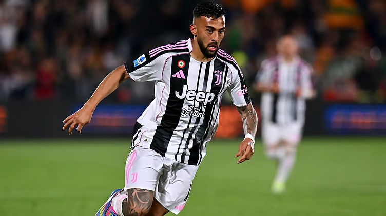 الصفقة الأبرز.. الأهلي يقدم 30 مليون يورو لضم نجم يوفنتوس الأرجنتيني