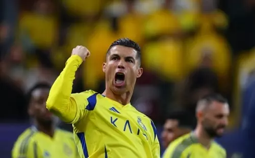 قرارات عاجلة من رئيس النصر لتحفيز اللاعبين بعد التعادل مع الاستقلال