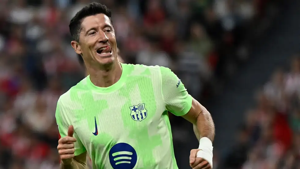 الهلال ينسحب من صفقة ليفاندوفسكي ويوجه أنظاره نحو تعزيزات أخرى