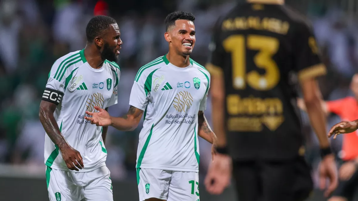 الأهلي يستعد لمرحلة ما بعد كيسيه.. ويايسله يصر على الاحتفاظ بالنجم الإيفواري