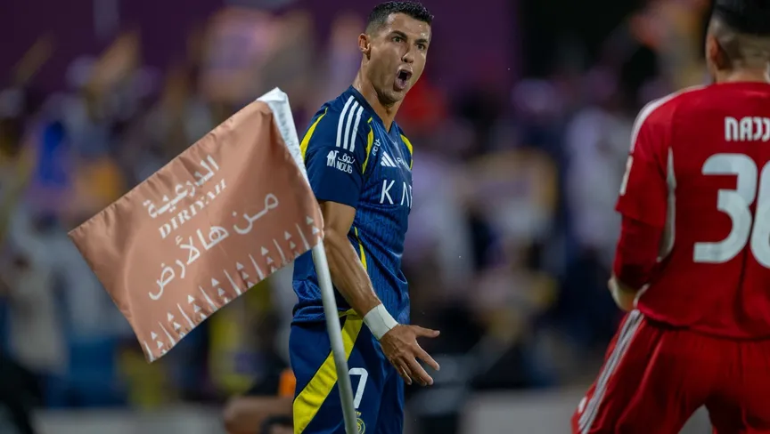 مستقبل رونالدو مع النصر على المحك.. هل يعلن الانفصال اليوم؟
