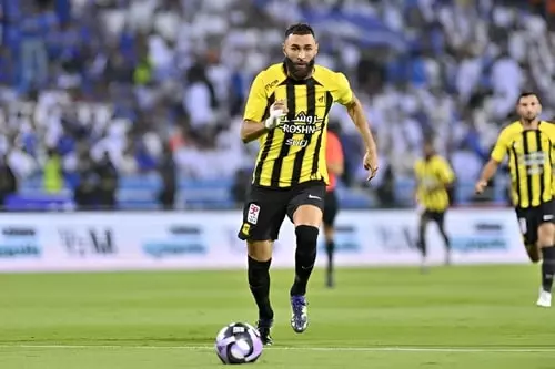 كريم بنزيما: الحياة في جدة مختلفة عن مدريد.. وأرغب في العمل بإدارة الريال بعد الاعتزال