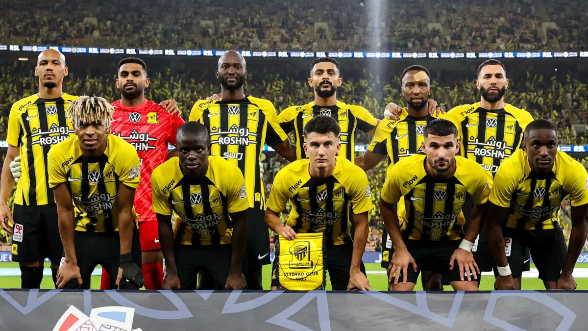 الاتحاد يُعزز صفوفه باستهداف نجم الفتح حسين الزراعي