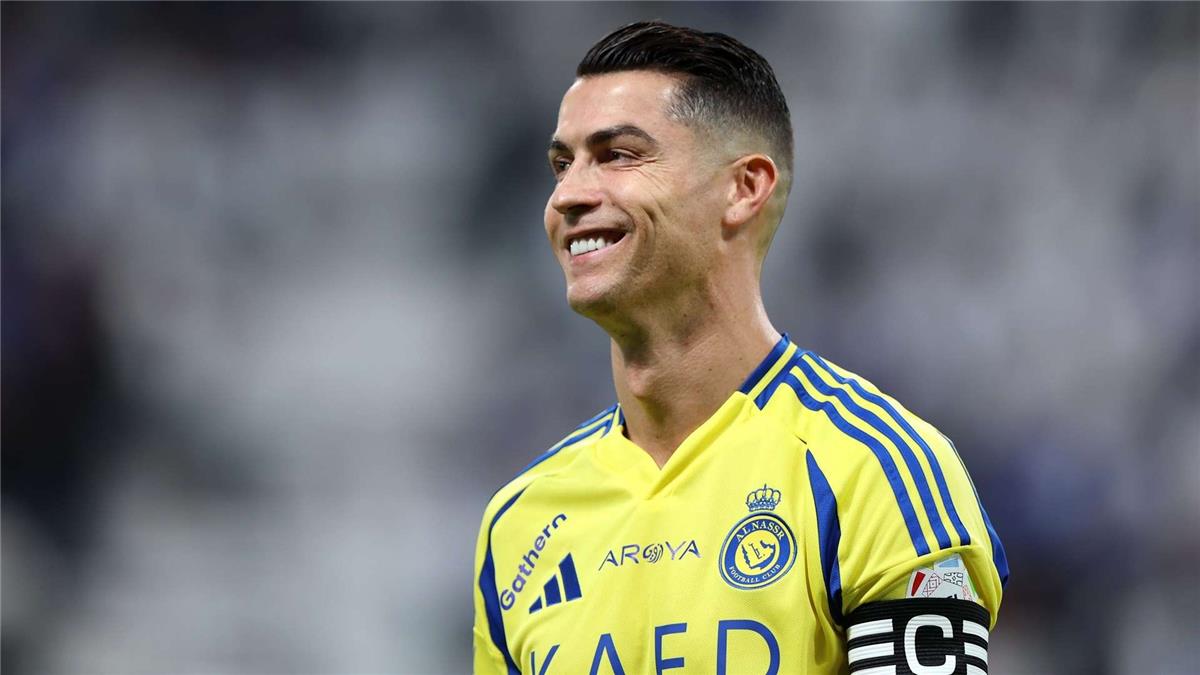 رونالدو ضد ميسي من جديد؟ الأهلي يُعتبر وجهة محتملة للبرتغالي في كأس العالم للأندية