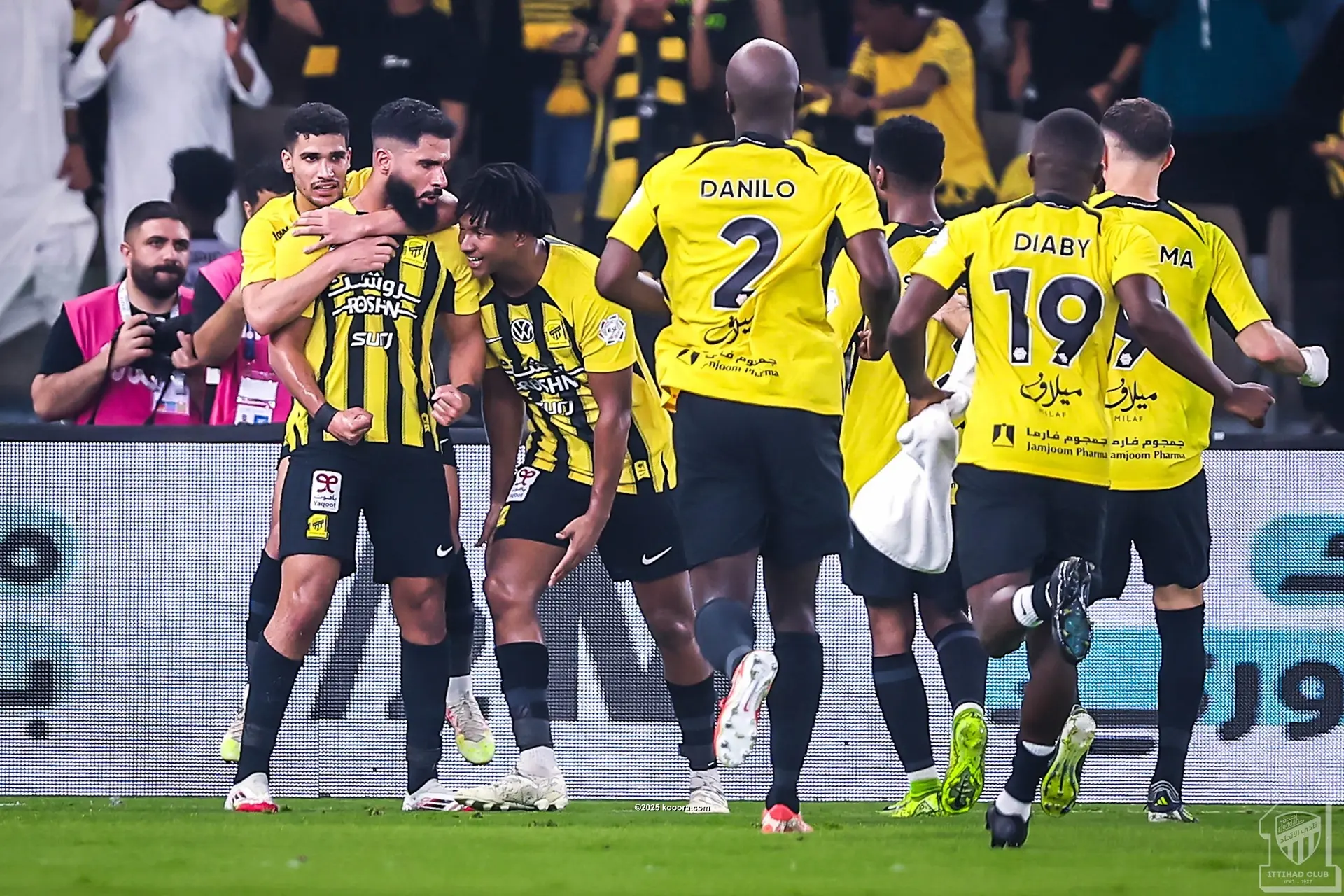 الفتح يستضيف الاتحاد في مواجهة مصيرية بدوري روشن السعودي