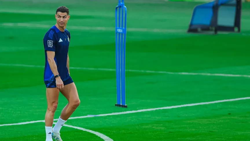 رونالدو يعود لتشكيلة النصر الأساسية في مواجهة الخليج الحاسمة