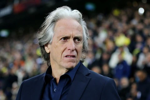 جورجي جيزوس يدعو لمراجعة داخلية بعد تعثر الهلال في الدوري السعودي