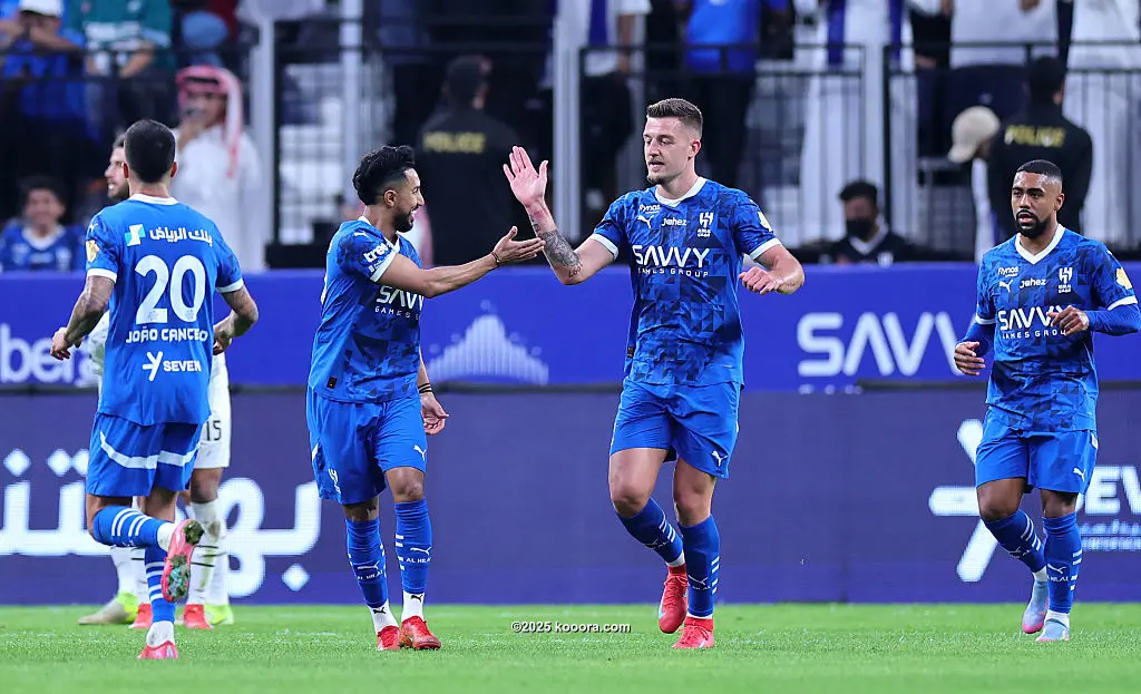 خبراء تحكيميون يؤكدون صحة هدف الهلال الأول في ديربي الرياض