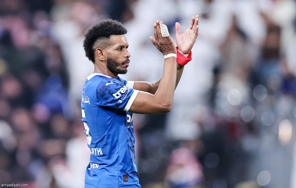 اتحاد جدة يُعد العُدة لضم البليهي.. واستعارة مدافع الهلال تتصدر أولويات بلان