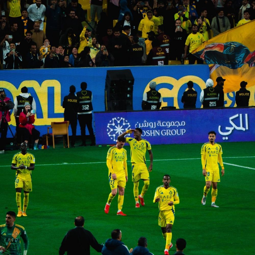 النصر يتفوق على الفيحاء بثلاثية نظيفة في دوري روشن السعودي، بتألُّق جون دوران في أول ظهور رسمي له وهدف قاتل من كريستيانو رونالدو. اطّلع على أبرز أحداث المباراة وتداعياتها على الترتيب.