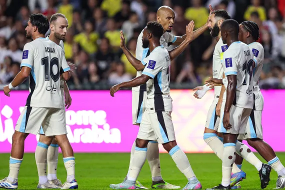 تعادل ناري وإثارة مذهلة.. النصر والاتحاد يتعادلان (1-1) بشوط مليء بالأحداث في السوبر السعودي
