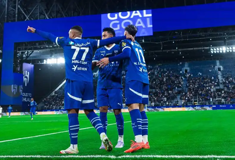 الهلال يبدأ مشواره الآسيوي بسحق غوانغجو برباعية تاريخية