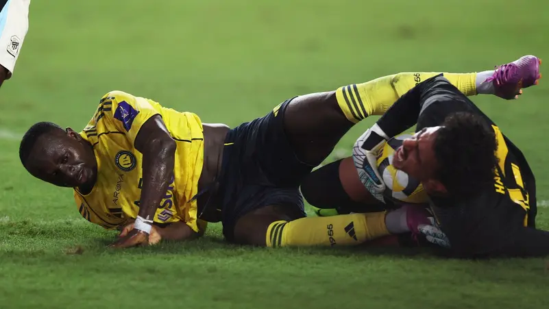 7 بطاقات حمراء في تاريخ السوبر السعودي.. والنصر يتصدر بـ4 طردات