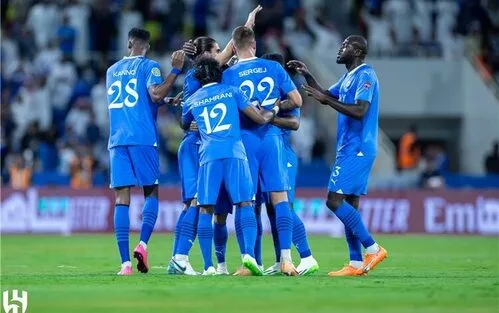 الهلال يحاول تصحيح مساره أمام الفيحاء في الدوري السعودي