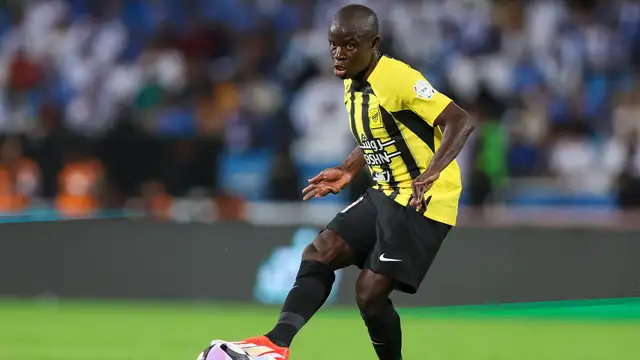 الاتحاد يسرع الخطى لربط كانتي بعقد جديد.. والفرنسي على موعد مع تحديات قارية