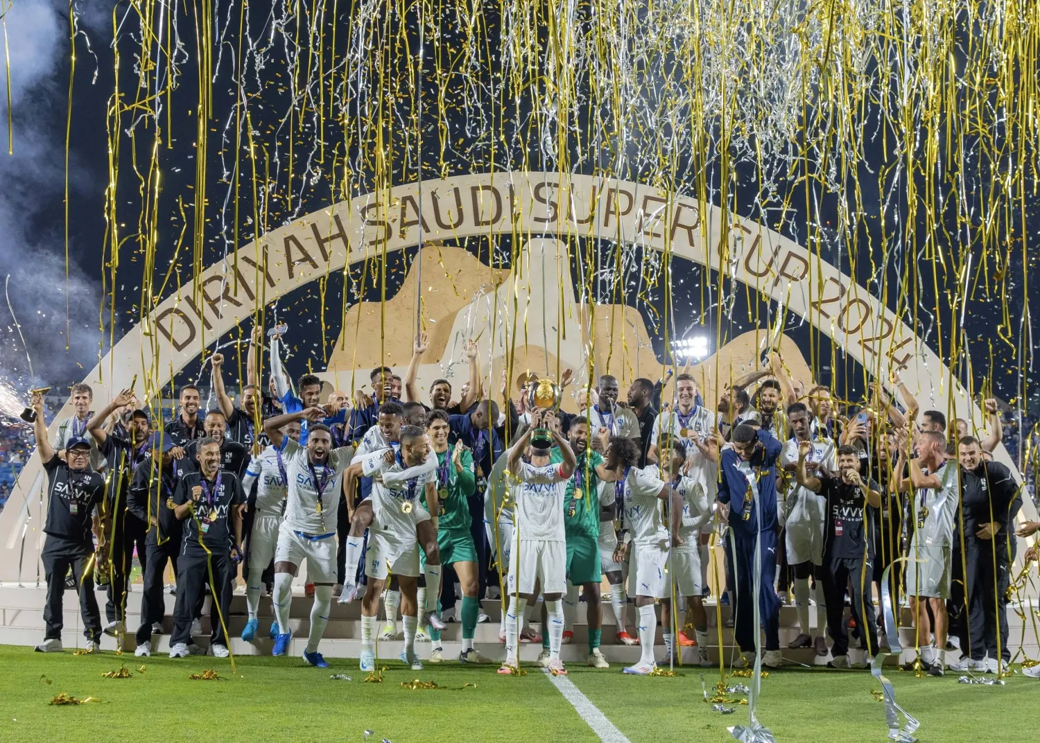 الهلال أمام مفترق طرق قانوني بشأن مشاركته في كأس السوبر السعودي