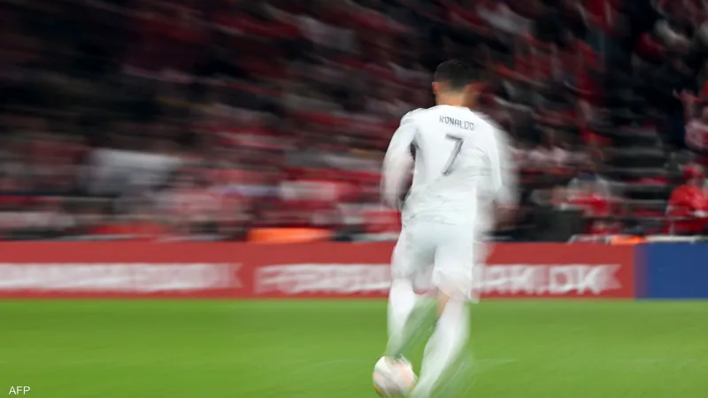مفاوضات مكثفة لضمان بقاء رونالدو في الدوري السعودي بين الهلال والأهلي