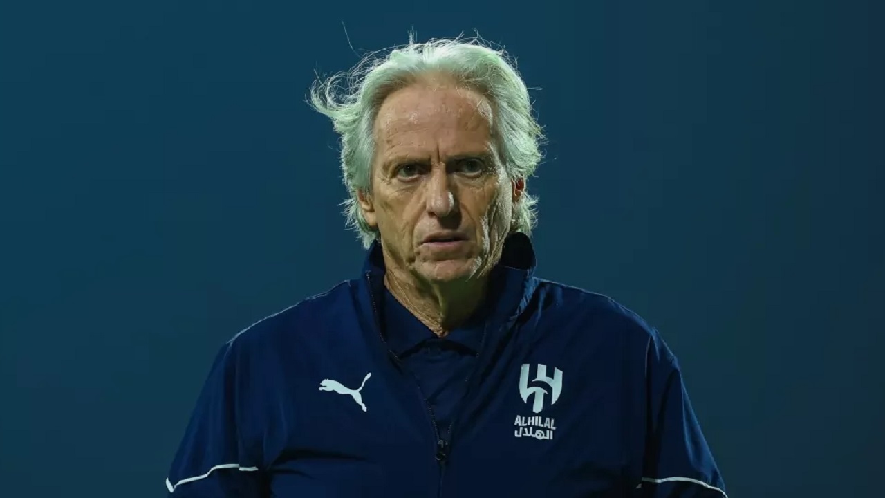 جيسوس يمنح لاعبي الهلال إجازة قصيرة قبل مواجهة النصر في ديربي الرياض