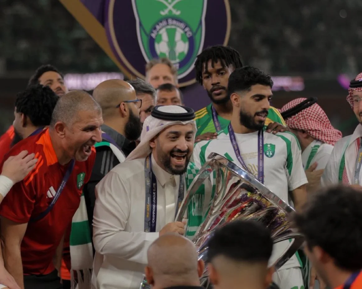 خالد العيسى: الأهلي قادم بقوة.. والجماهير على موعد مع أنباء مفرحة