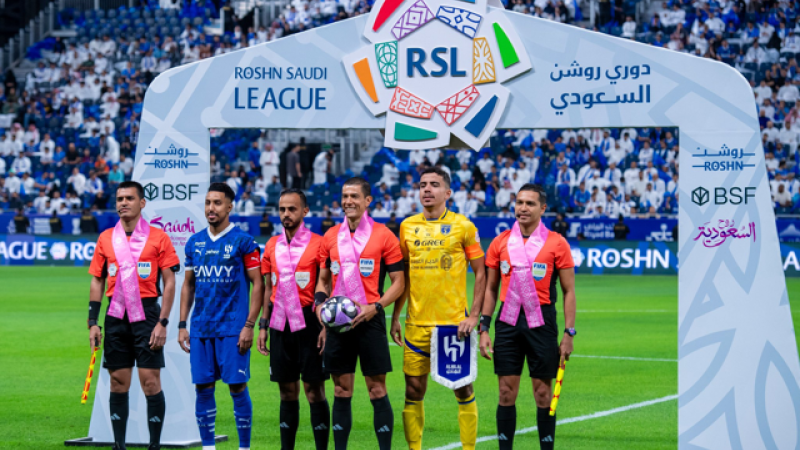 الهلال يواجه التعاون في تحدٍ صعب.. والأهلي يصطدم بالأخدود في مباراة مصيرية