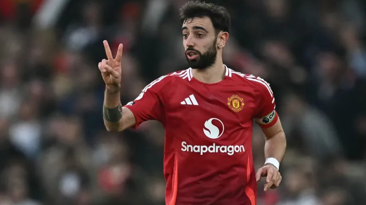 وكيل برونو فيرنانديز يصل الرياض.. صفقة الهلال تدخل مرحلة حاسمة