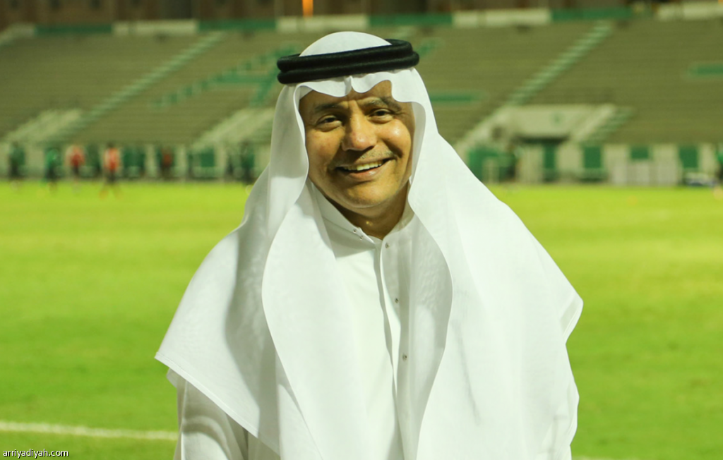 رئيس الأهلي السابق يحمّل لجنة المسابقات والمدرب مسؤولية خسارة الكأس