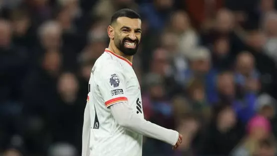 محمد صلاح يكشف كيف غير تدخل "عنيف" مسيرته الكروية