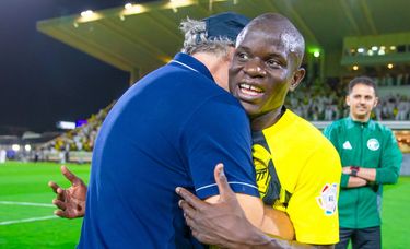 كانتي يعبر عن سعادته بتتويج الاتحاد بلقب الدوري السعودي