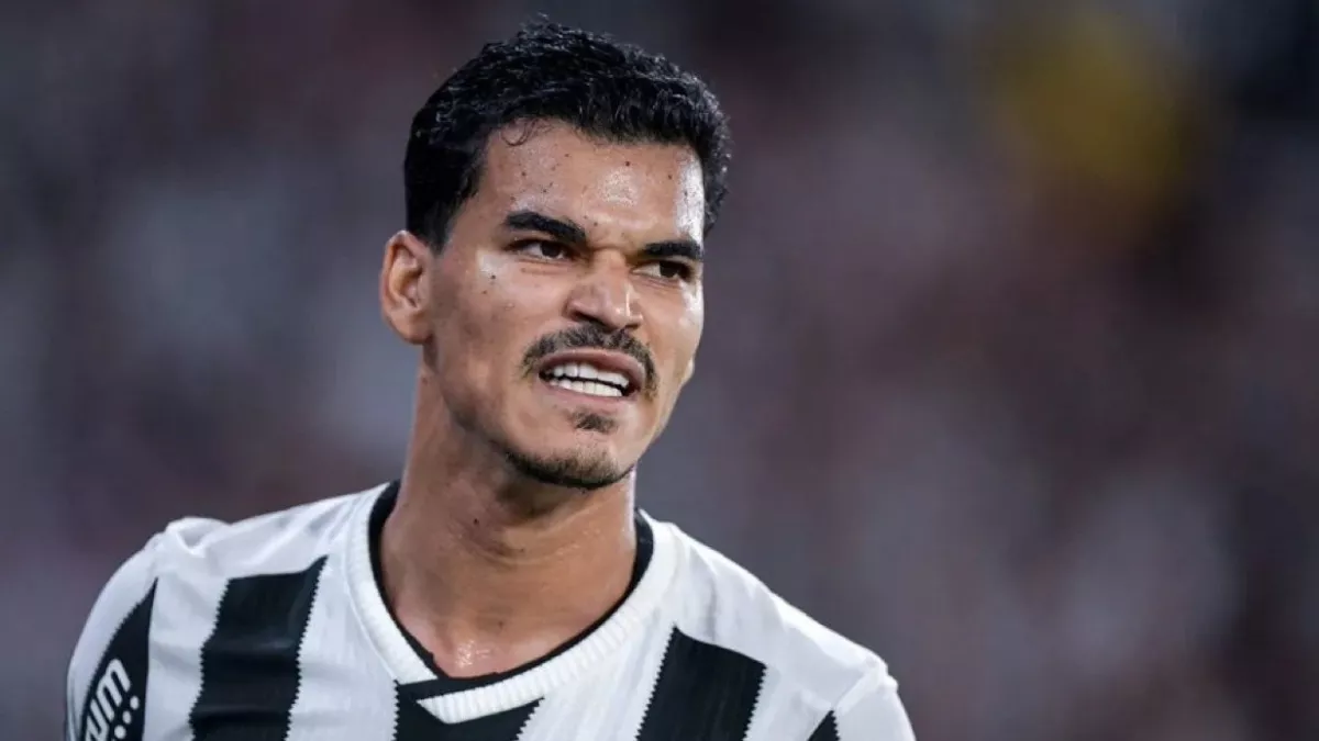 تعزيزات دوري روشن: بوتافوجو البرازيلي يفقد نجمه لصالح الدوري السعودي
