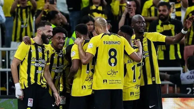 ما وراء الكواليس.. اجتماعات عاصفة تعقب خسارة النصر