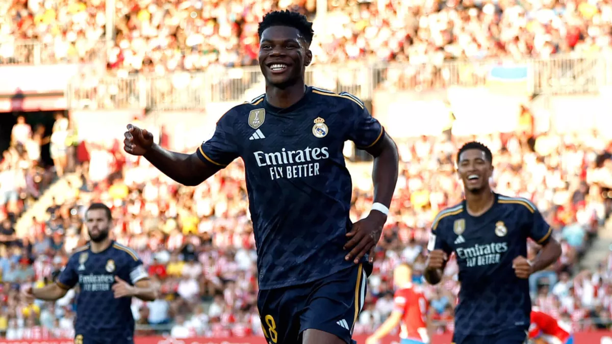 90 مليون يورو على الطاولة.. مانشستر يونايتد يشن هجومًا لضم تشواميني من ريال مدريد