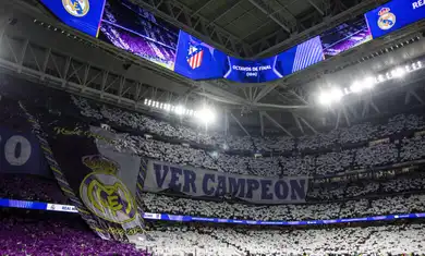 "تيفو" ريال مدريد يكشف عن رسالة قوية لأرسنال قبل مواجهة الأبطال الحاسمة