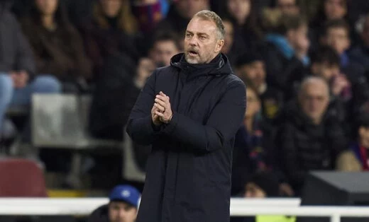 حيرة هانز فليك في تشكيل برشلونة قبل مواجهة أتلتيكو مدريد