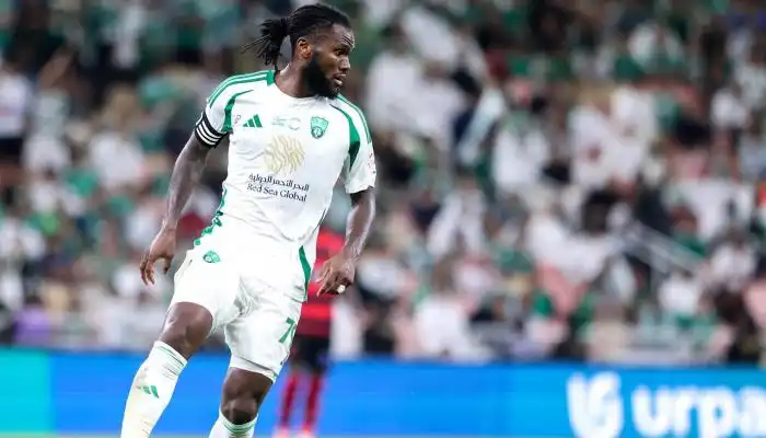 مواجهة نارية في الدوري السعودي.. الأهلي يواجه الرائد في لقاء مصيري
