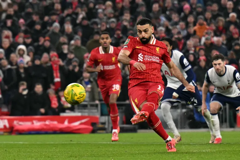 محمد صلاح يلمح إلى رحيله عن ليفربول: جماهير النادي في حالة قلق